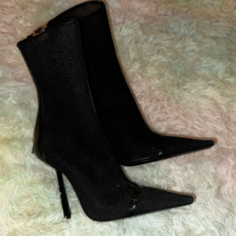 New SAINT LAURENT Aston Pointed Toe Sock Bootie In Black Size 38 - Picture 7 of 9